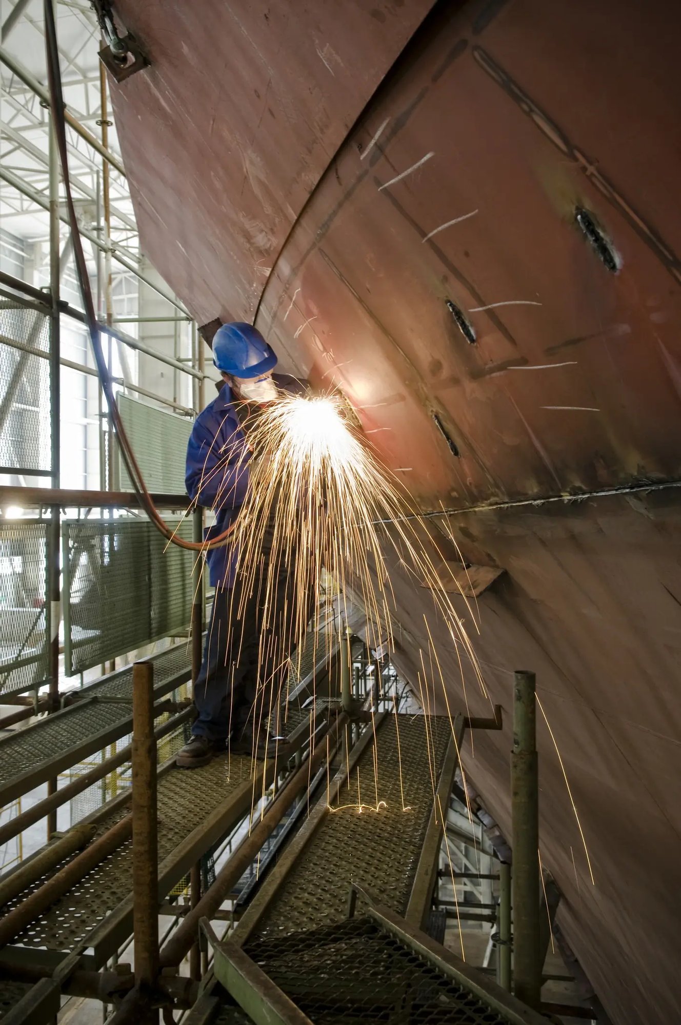 saldatura dei blocchi dello scafo